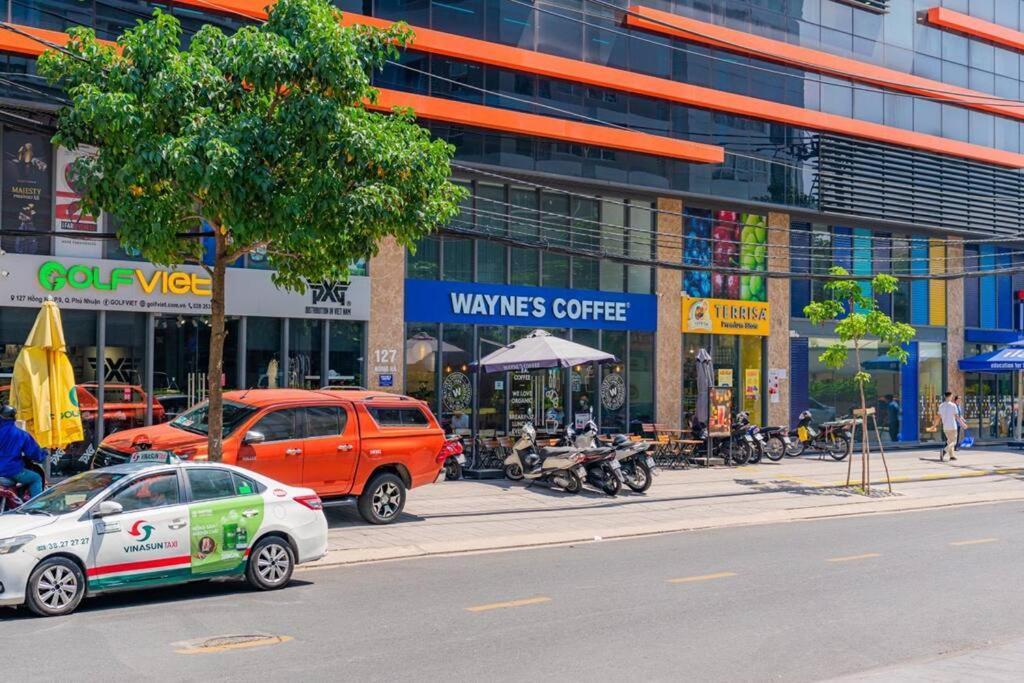 - Near Tsn Airport - 2br 2wc - Luxury * TP. Hồ Chí Minh